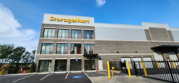 Trout Daniel Associates Represents StorageMart On Purchase Of 95430 SF Storage Facility